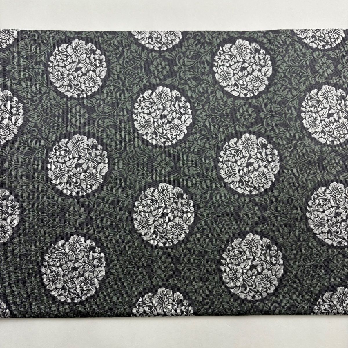 袋帯 美品 秀品 草花 花唐草 灰色 六通 正絹 【中古】 - メルカリ