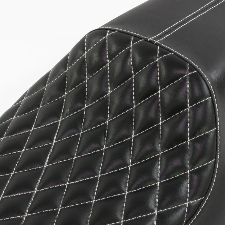 カスタム パーツ