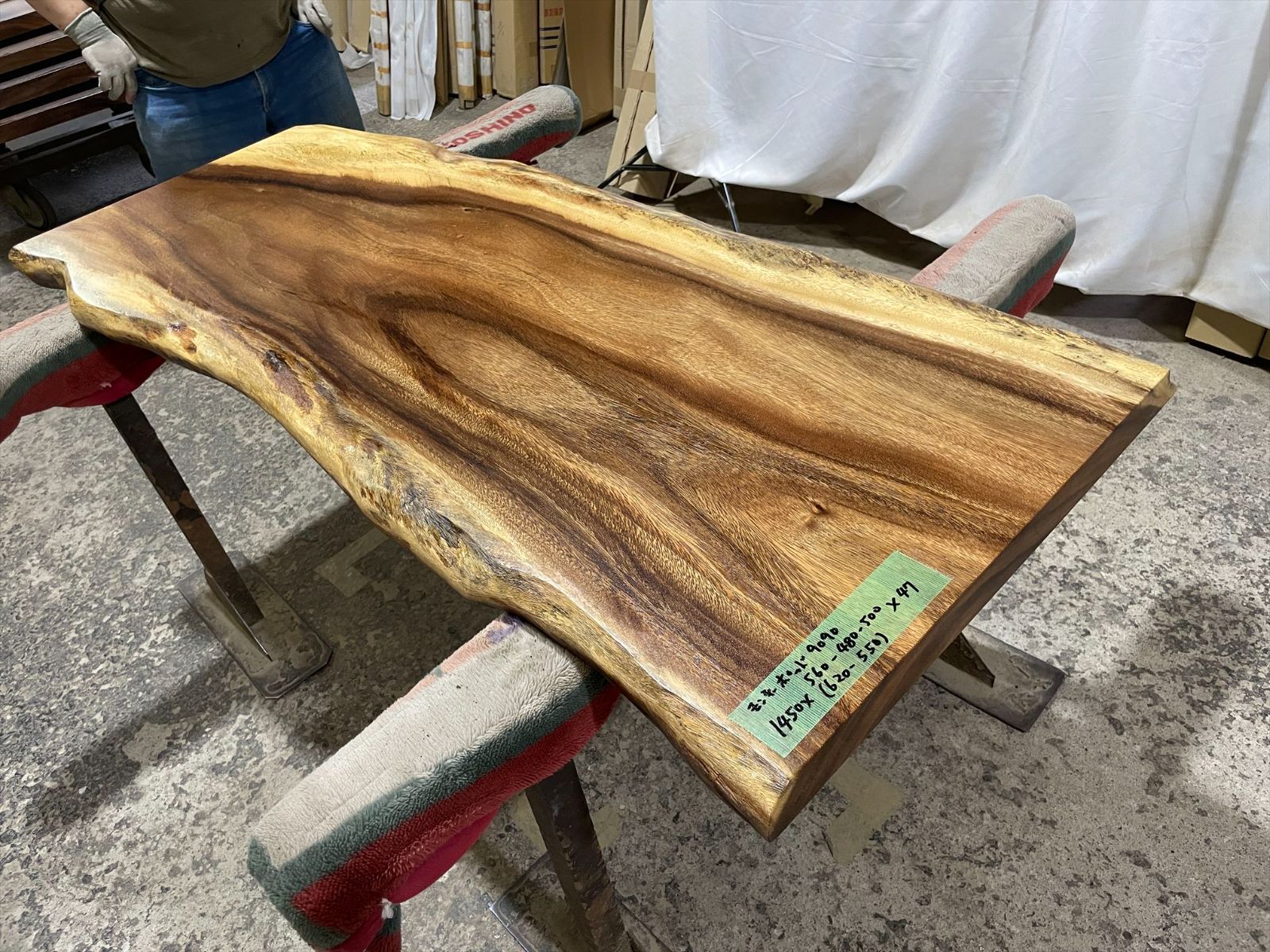 モンキーポッド9090 一枚板無垢 乾燥材 1450ｘ560-480-500ｘ47mm カウンター センターテーブル ダイニングテーブル