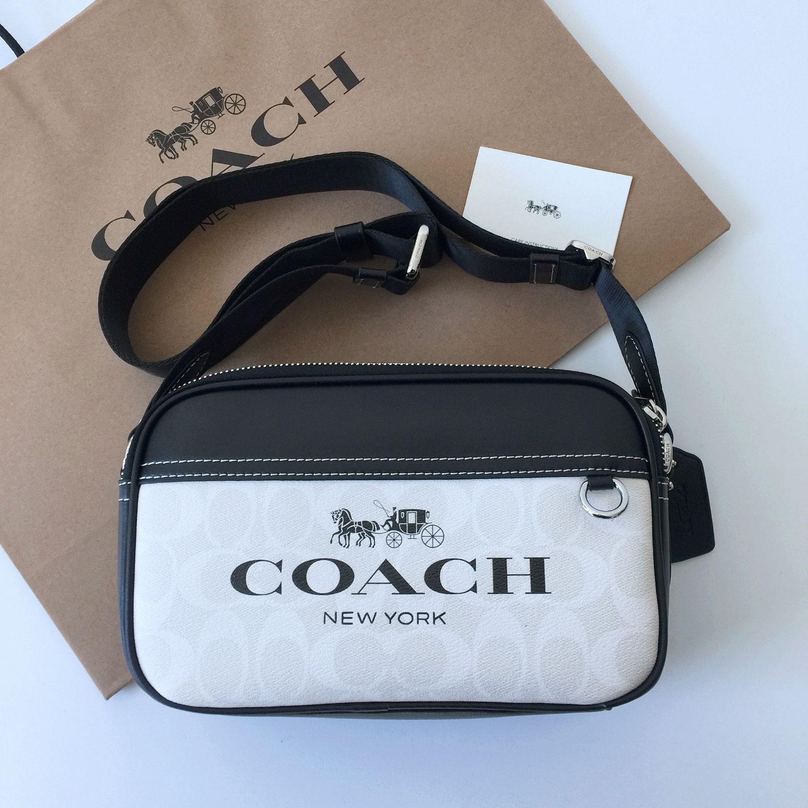 セール中】COACH コーチバッグ F28455 ブラック ショルダーバッグ フライトバッグ 斜めがけバッグ メンズバッグ クロスボディー  アウトレット品 新品未使用 - メルカリ