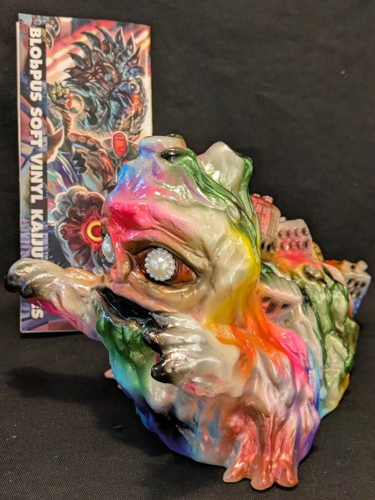 RAMPAGE TOYS KOUJOURA BLObPUS CUSTOM Oneoff 蓄光成型 - メルカリ