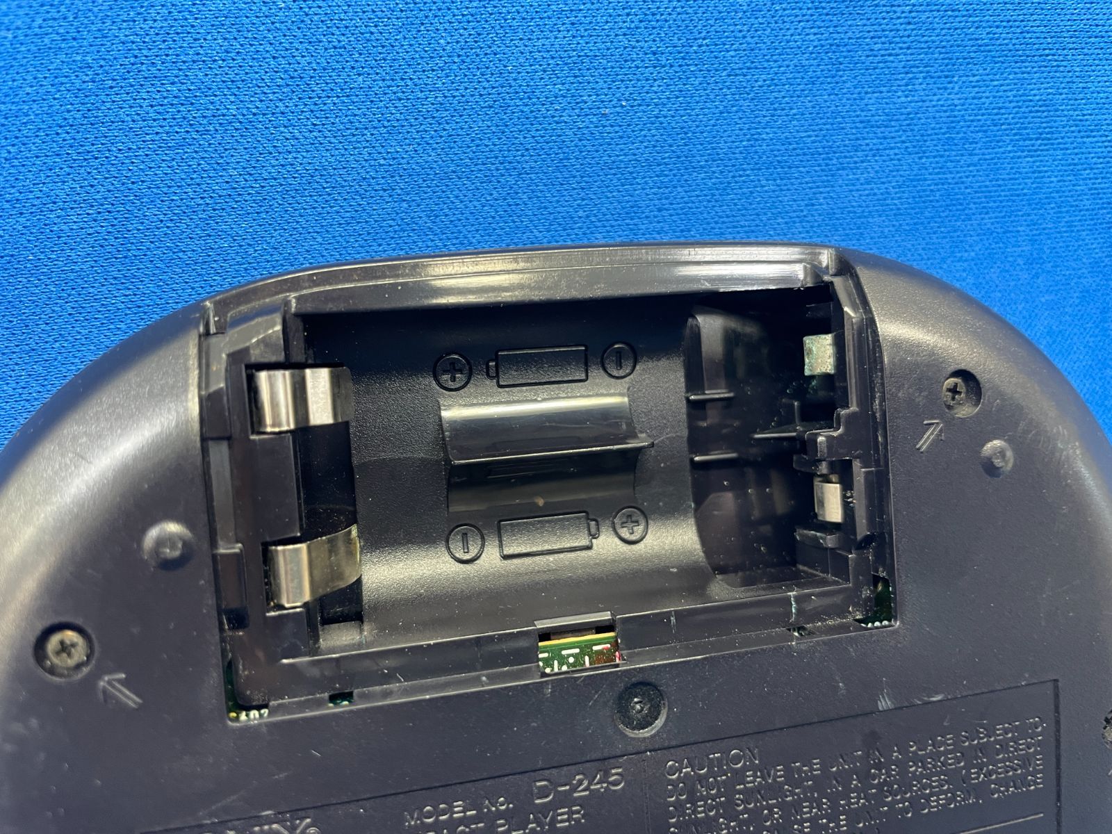 【完品/極美品】SONY Discman D-245 ポータブルCDプレーヤー 完品/極美品】SONY Discman D-245 ポータブルCDプレーヤー