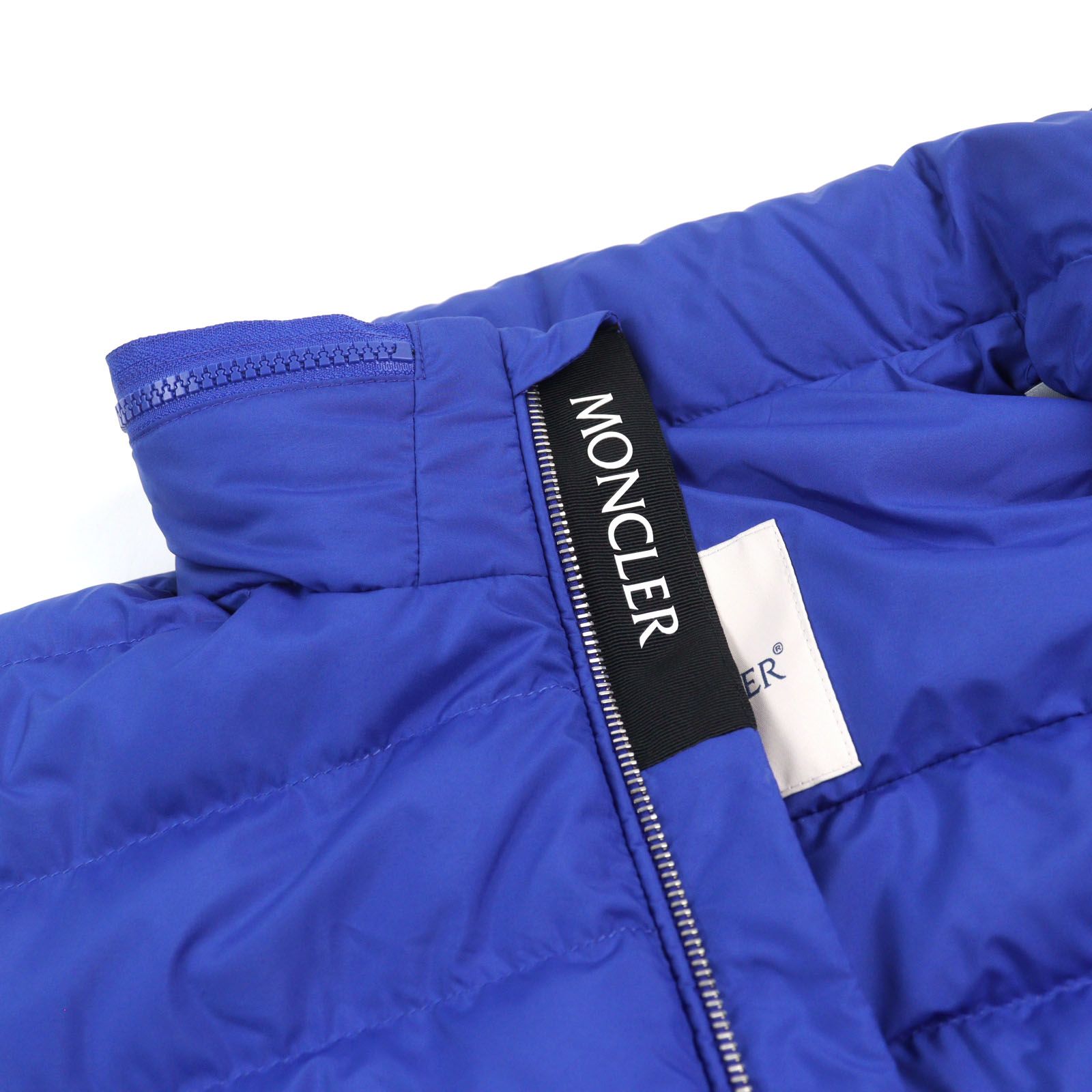 美品○MONCLER モンクレール 年製 I10911A00060 54A81 ALBYT