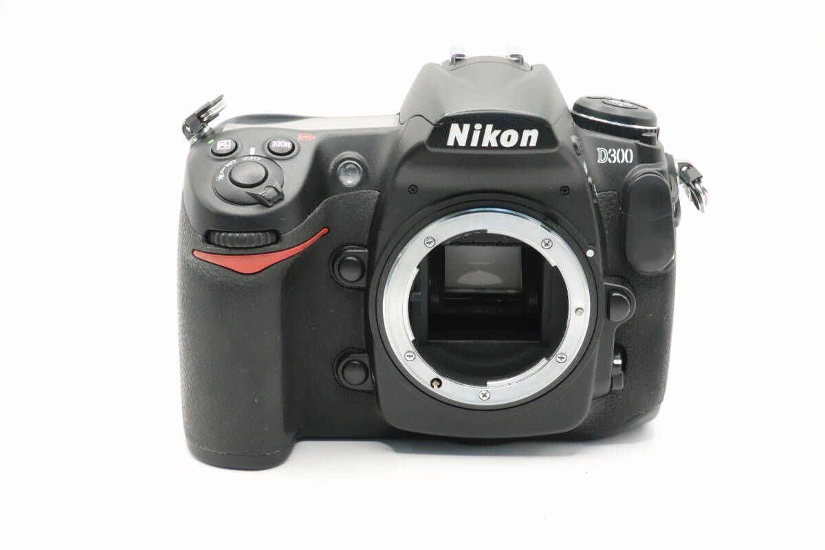 コレクション ☆訳あり美品☆ニコン NIKON D300 ボディ 元箱・説明書