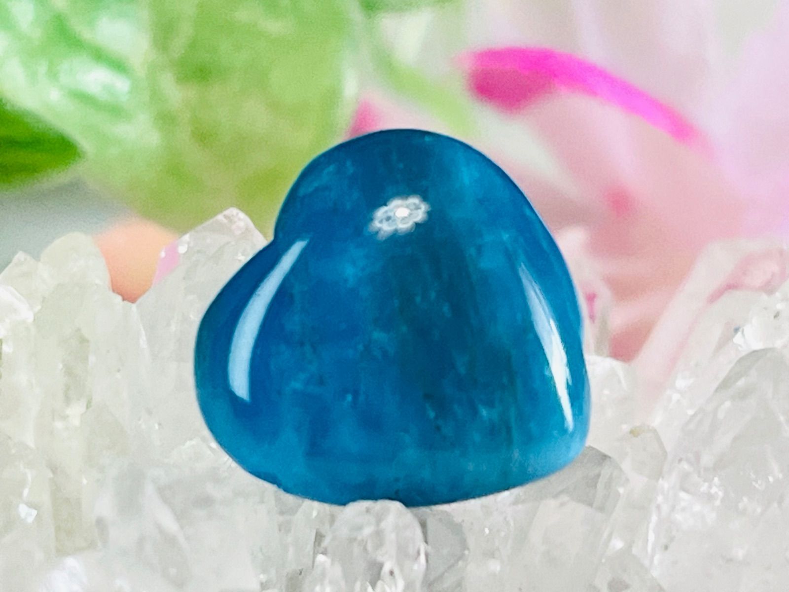 マイナスイオンの石✨ アパタイト 燐灰石 穴開き パーツ 原石