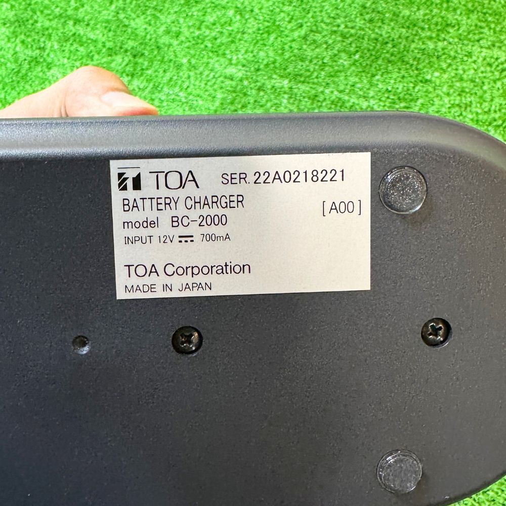 TOA BC-2000 デジタルワイヤレスマイク用充電器 WM-D1210 WM-D1260 WM