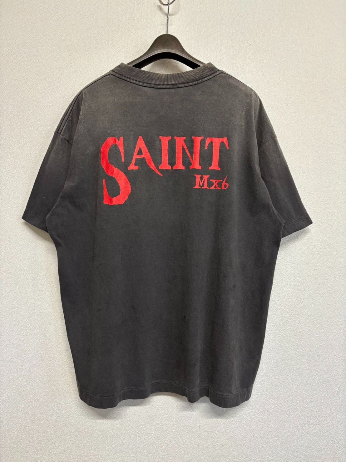 SAINT Mxxxxxx x The Lost Boys Tシャツ ブラック SAINT Mxxxxxx x The Lost Boys Tシャツ ブラック