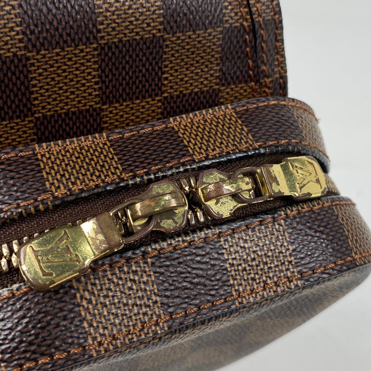 LOUIS VUITTONダミエパターン ボディバッグ ブラウン ダミエパターン
