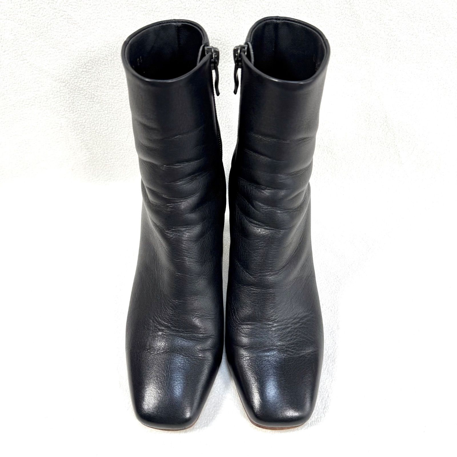 【美品】ダイアナ スクエアトゥ サイドジップショートブーツ レザー 25㎝ 極美品✨ダイアナ スクエアトゥ サイドジップ ショートブーツ ブラック