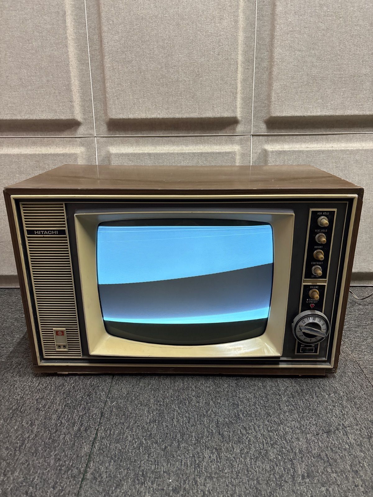 昭和レトロ アンティーク ヴィンテージ 日立カラーテレビ ブラウン管