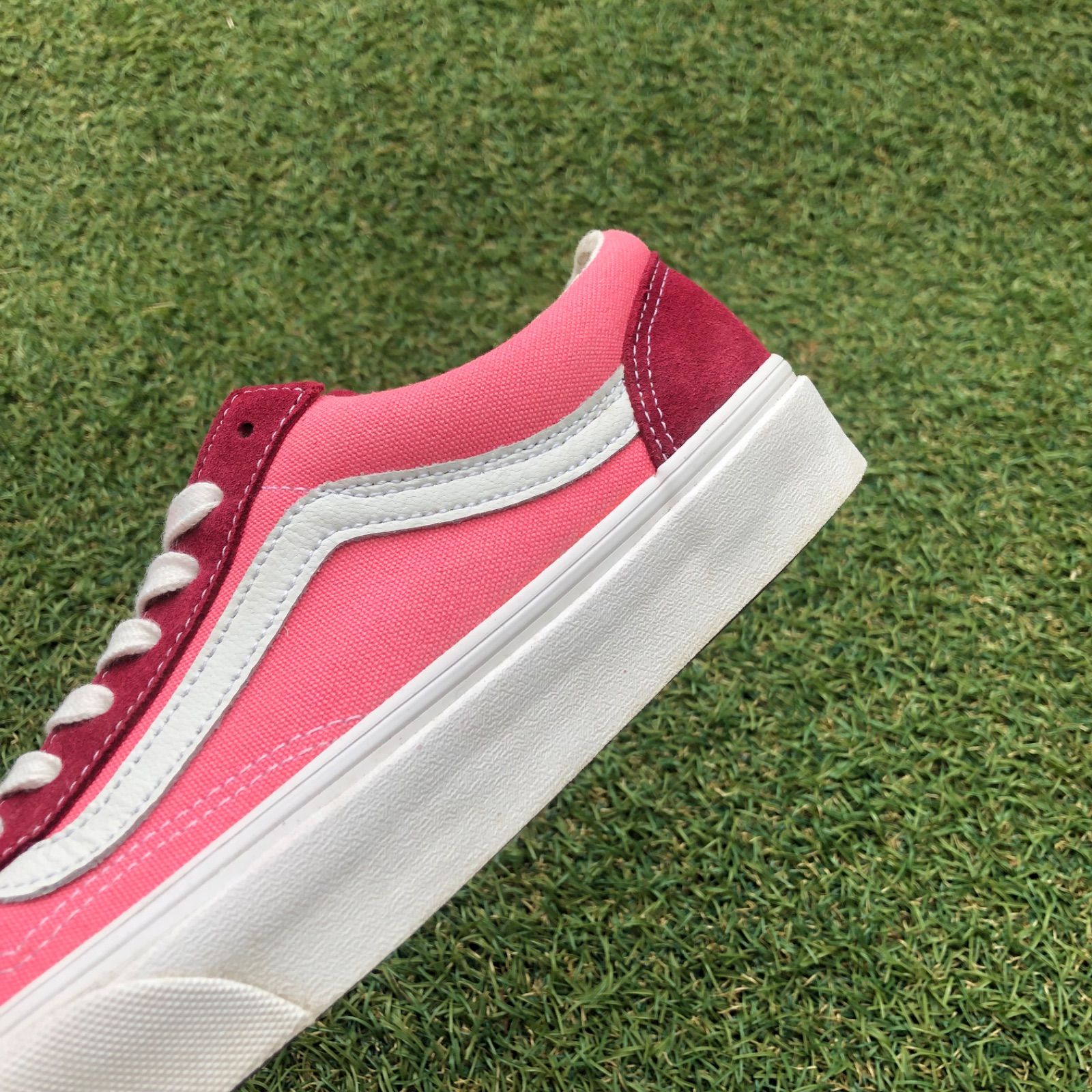 美品25US企画！VANS STYLE 36 ヴァンズ スタイル36 HT854 美品25US企画！VANS STYLE 36 ヴァンズ スタイル36 HT854 - メルカリ