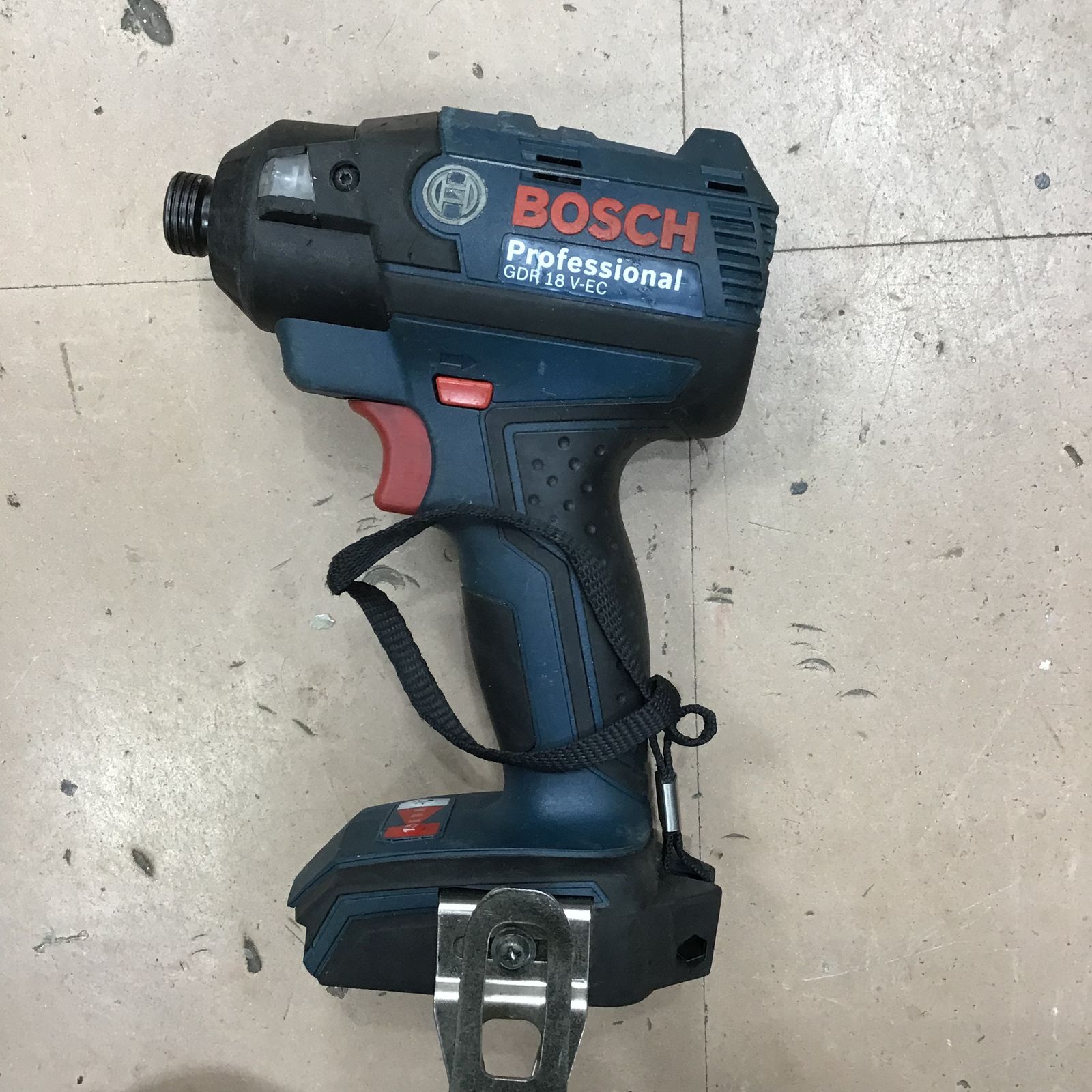 BOSCH(ボッシュ) 18Vバッテリーインパクトドライバー〔GDR18V-EC