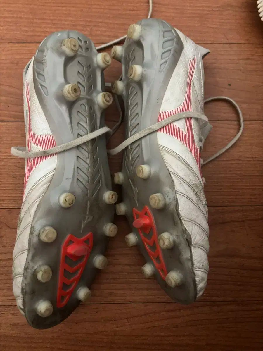 サッカーシューズ 275
