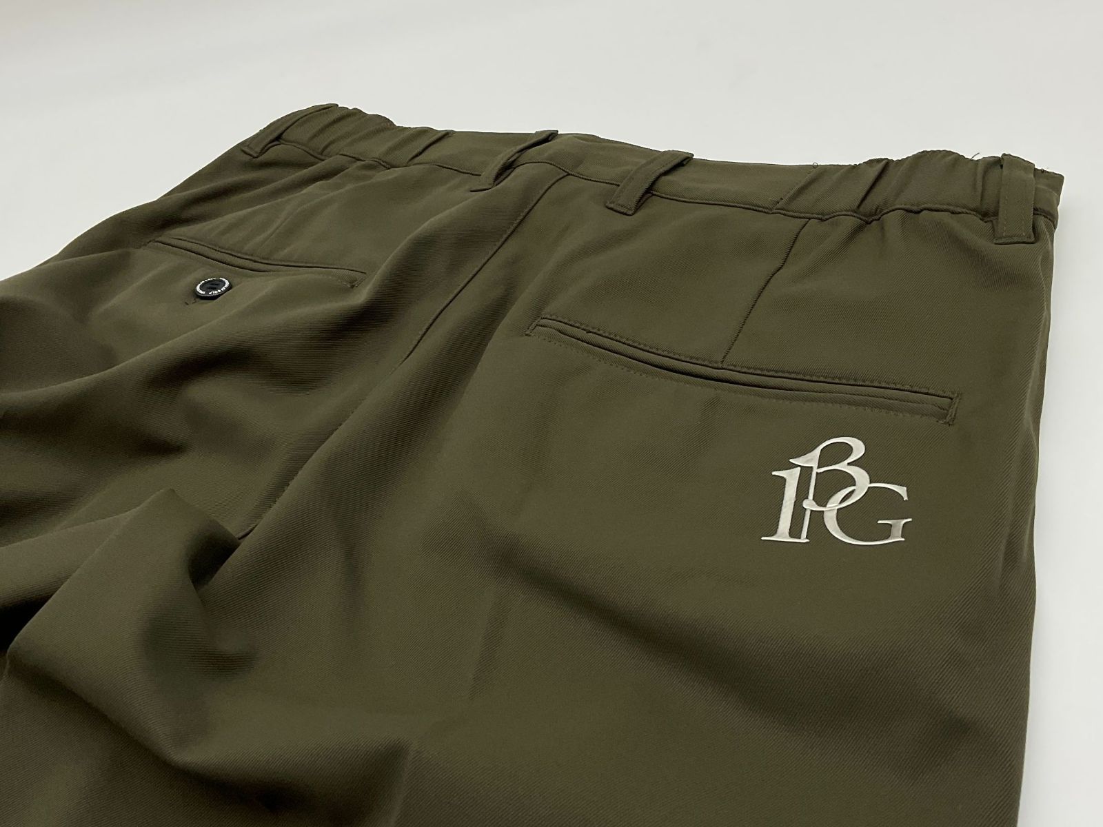 TUCK PANTS