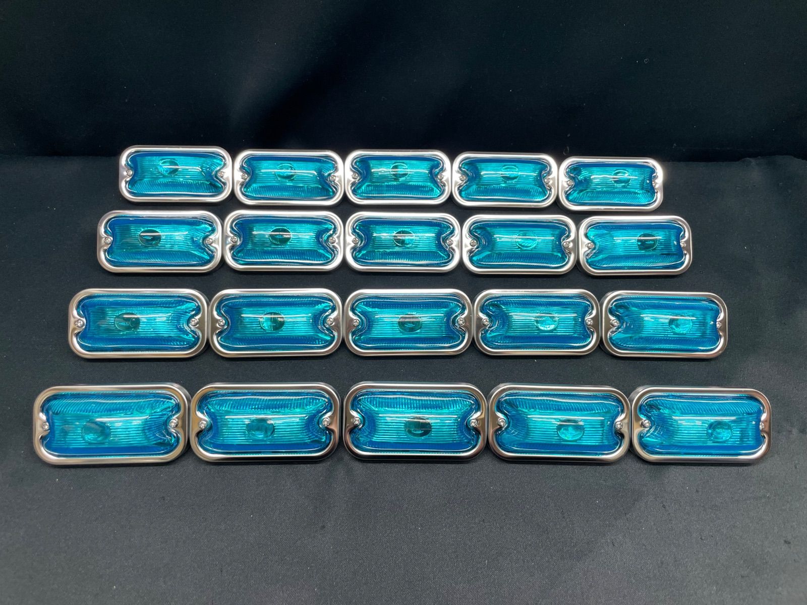 まくら球 S-80DXST-M 20個 スカイブルー 水色 角マーカー 電球 24V5W 板橋用品製作所 樹脂レンズ 前開き レトロ デコトラ かまぼこ 車高灯