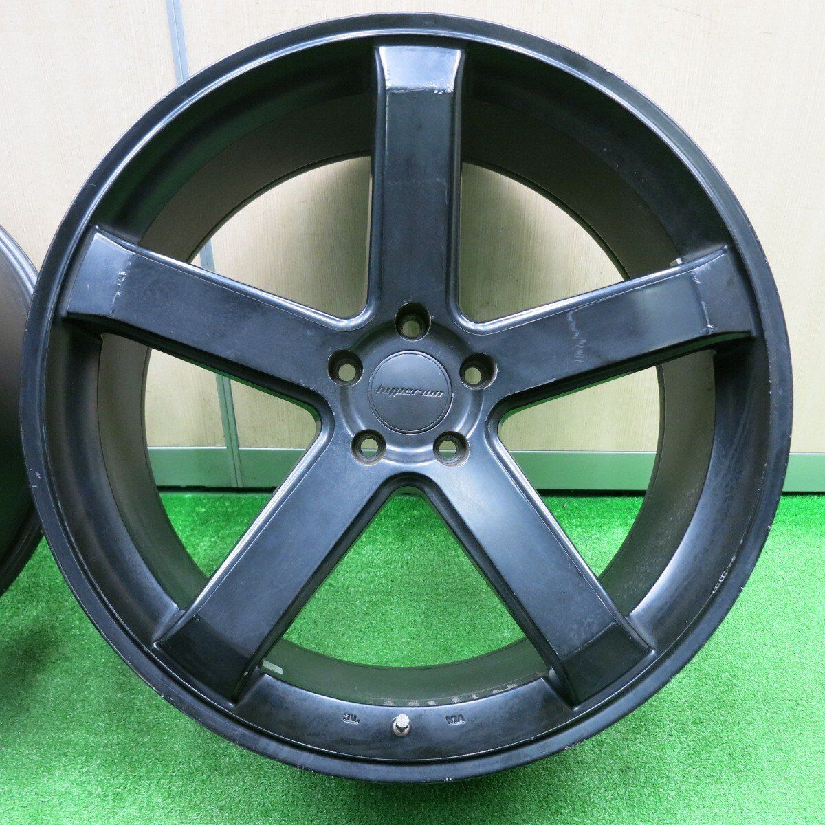 22×9J PCD114.3