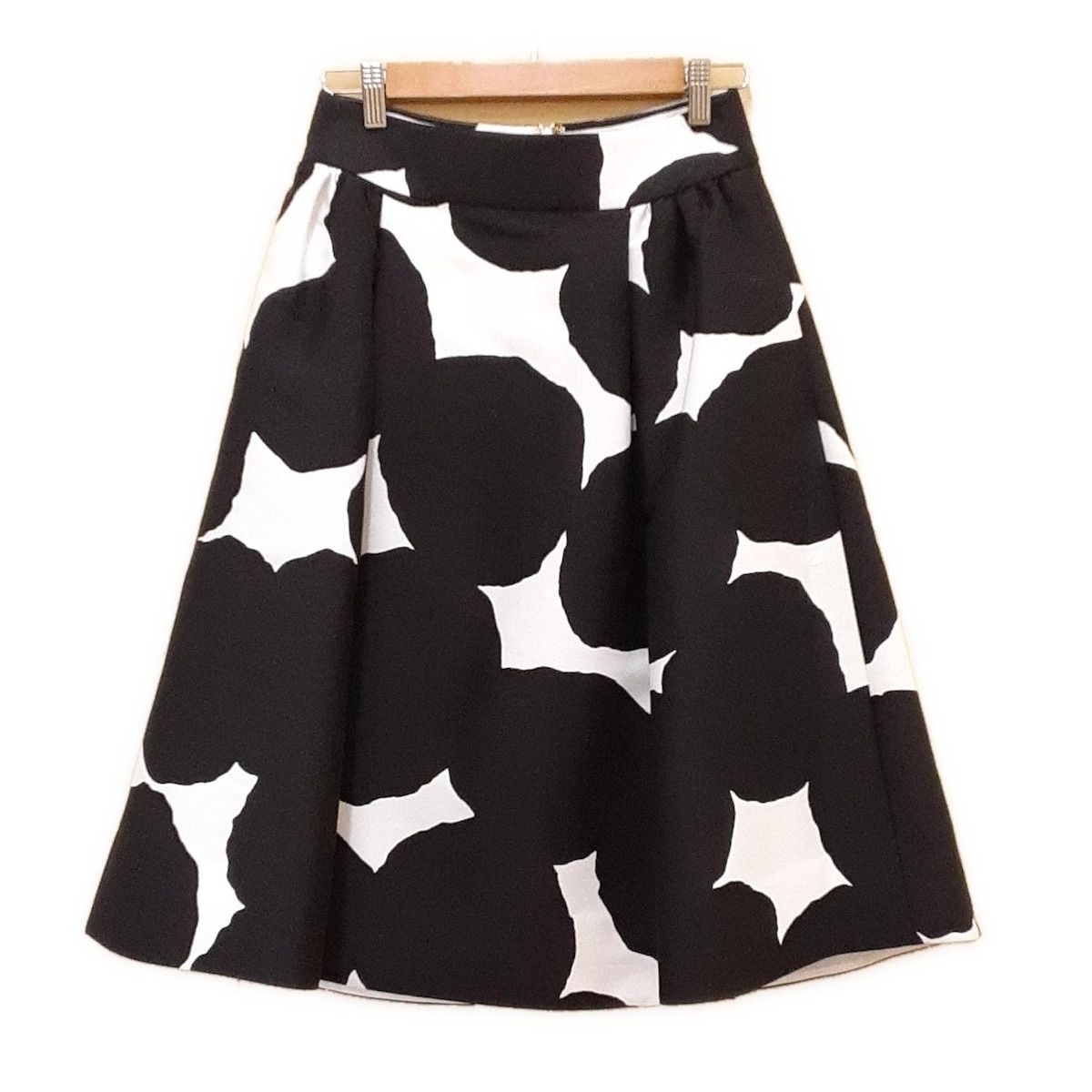 スリクソンbyデサント❤️ジャケット＆スカート　セットアップ THOUSAND MILE｜【40%OFF】【WOODY別注】 HALF ZIP SET UP