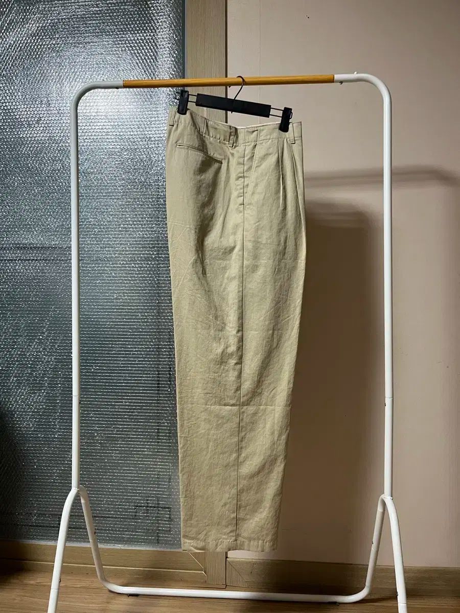 ポッタリー トゥ プリーツ ワイド チノ パンツ 3 ライト ベージュ
