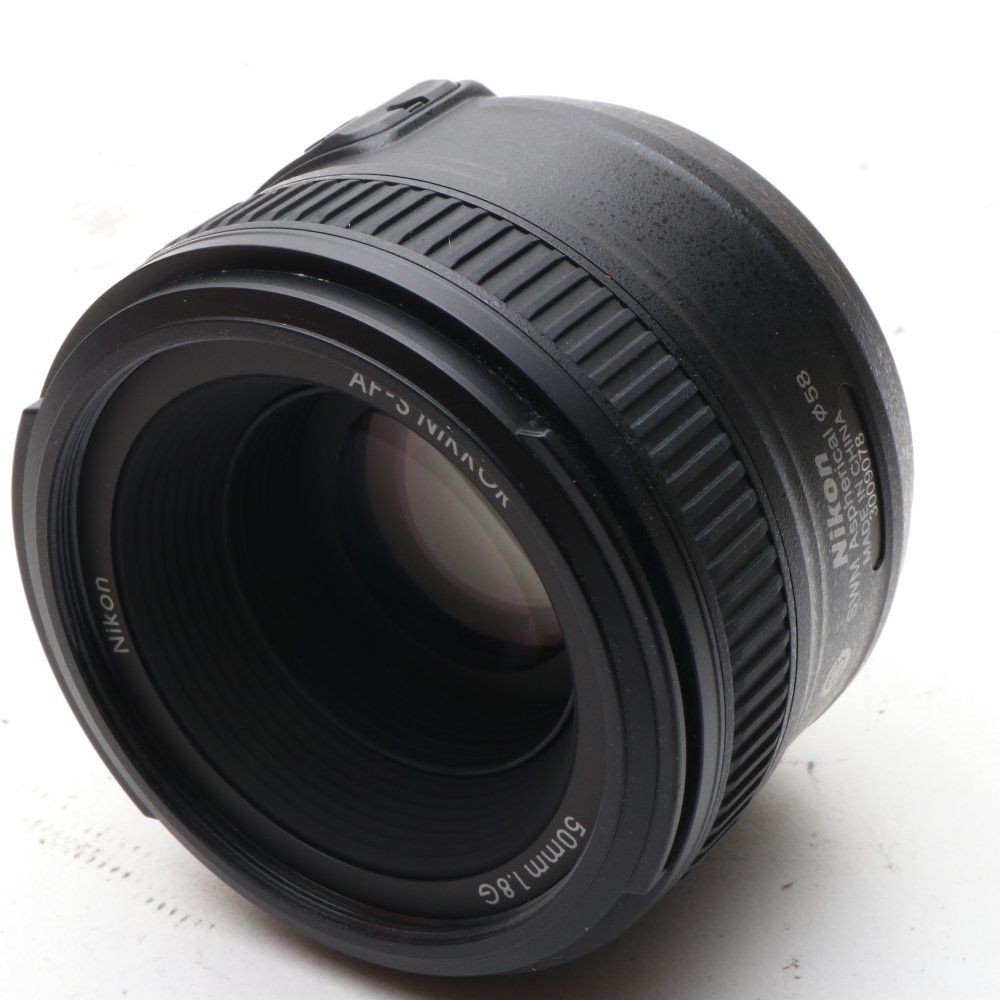 Nikon 単焦点レンズ