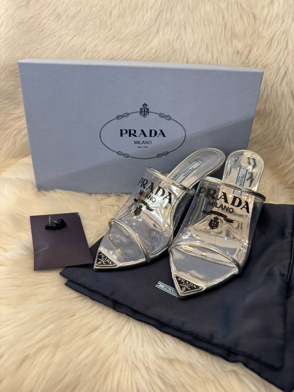 22SS 美品 プラダ PRADA トライアングル ロゴ プレキシガラス シルバー PVC レディース サンダル ミュール 22.5cm