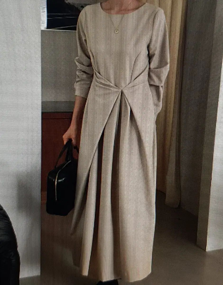 国際配送 ロング ワンピース プリーツ デザイン