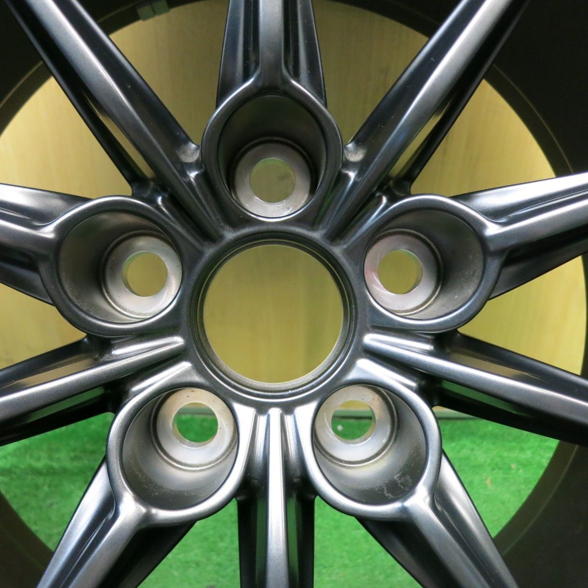 【美品 鍛造 トヨタ GR カローラ 純正 18インチ サテンブラック 4本】 美品 鍛造 トヨタ GR カローラ 純正 18インチ サテンブラック 4本】 GR