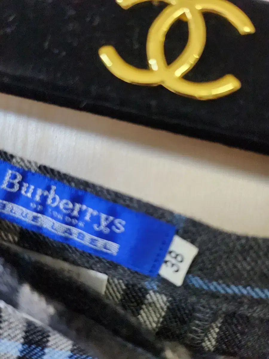 バーバリー正規品 チェック柄スカート 27 28