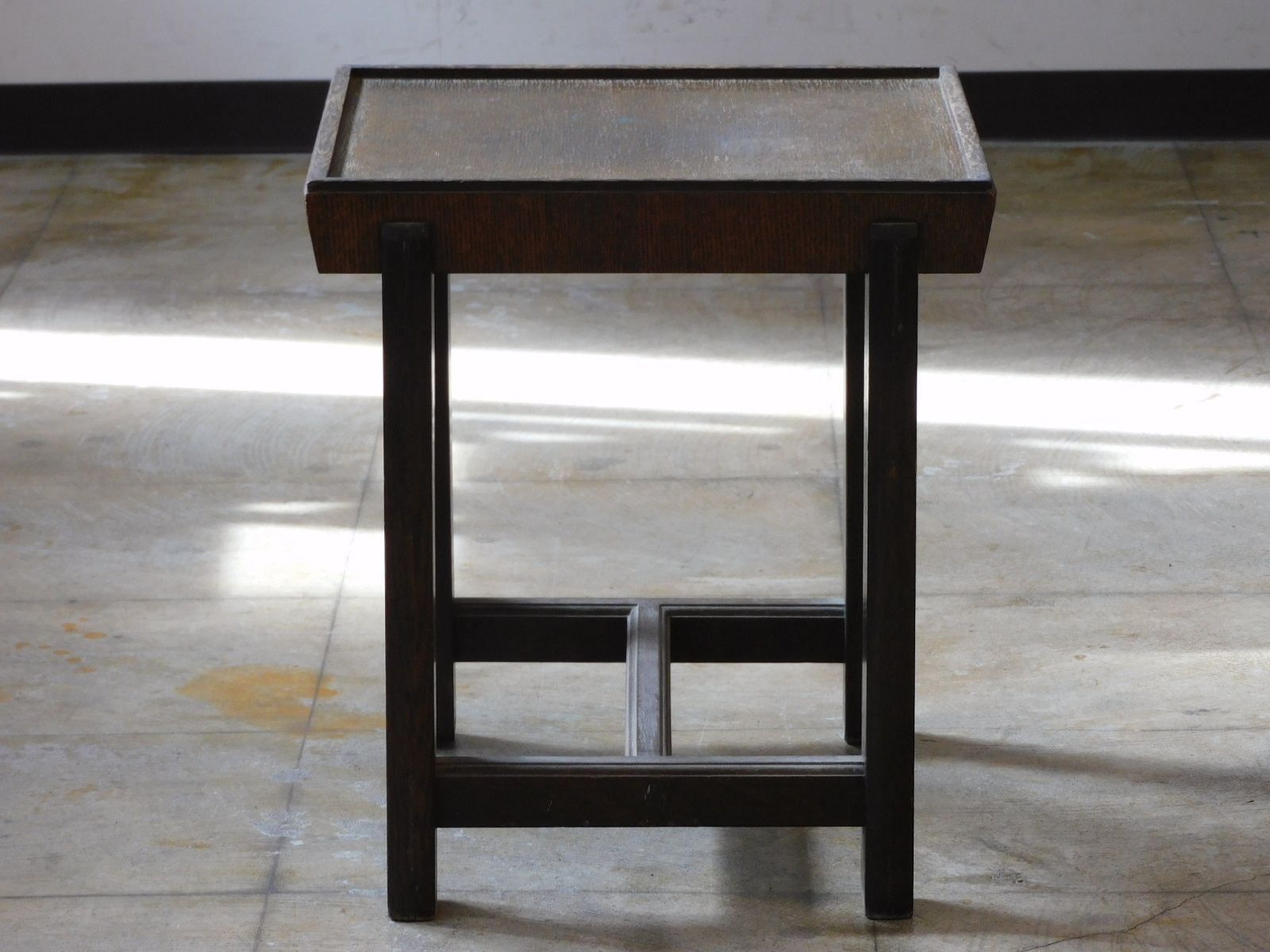 02428 楢材 古い花台 / 展示台 サイドテーブル 机 古家具 古道具 古民