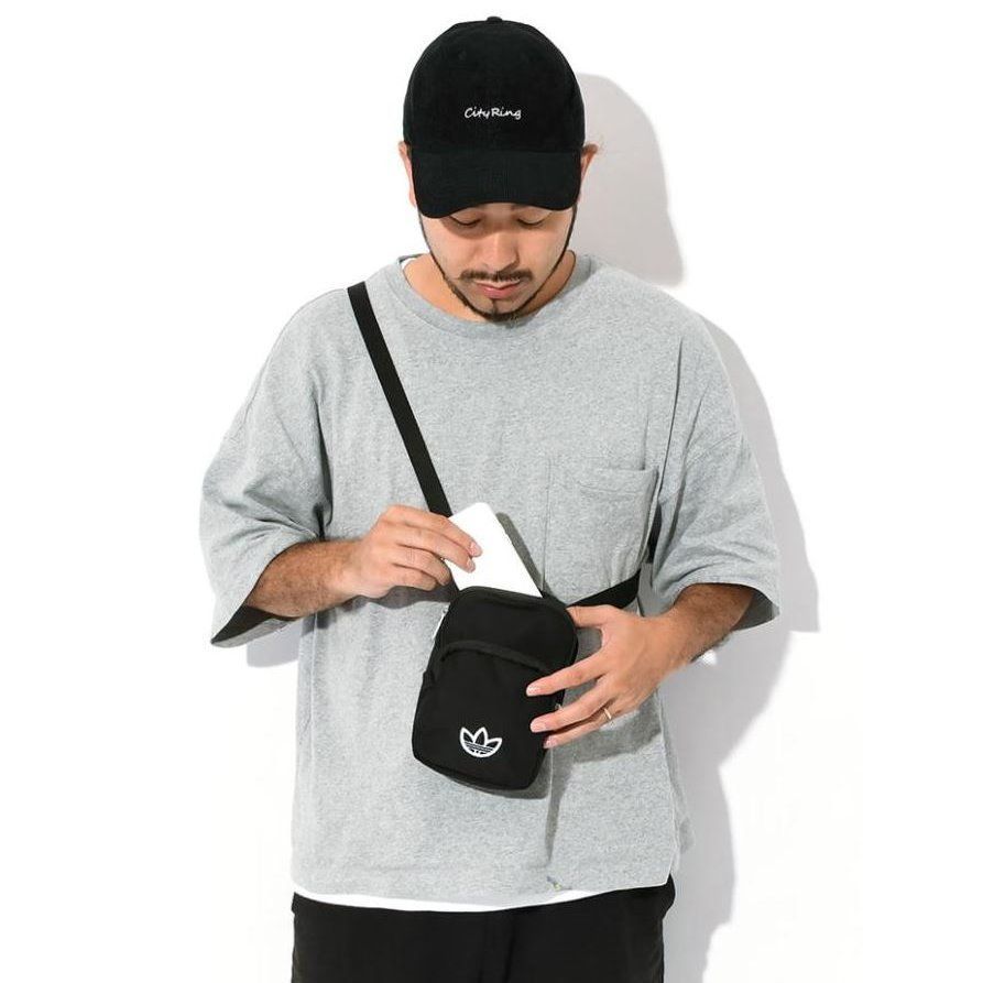 ☆アディダス adidas オリジナルス 新品 プレミアム