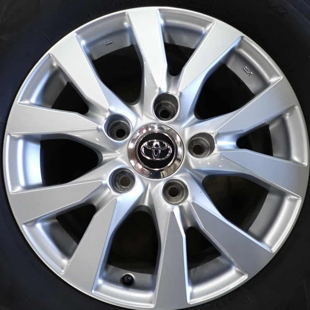 冬4本SET 会社宛 285 60R18×8J 116Q ブリヂストン BS ブリザック DM-V2 2018年製 トヨタ 純正アルミ ランクル200 NO F2704