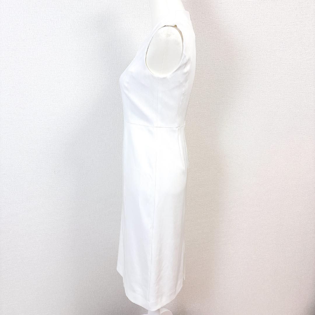 ノースリーブワンピース Vネック