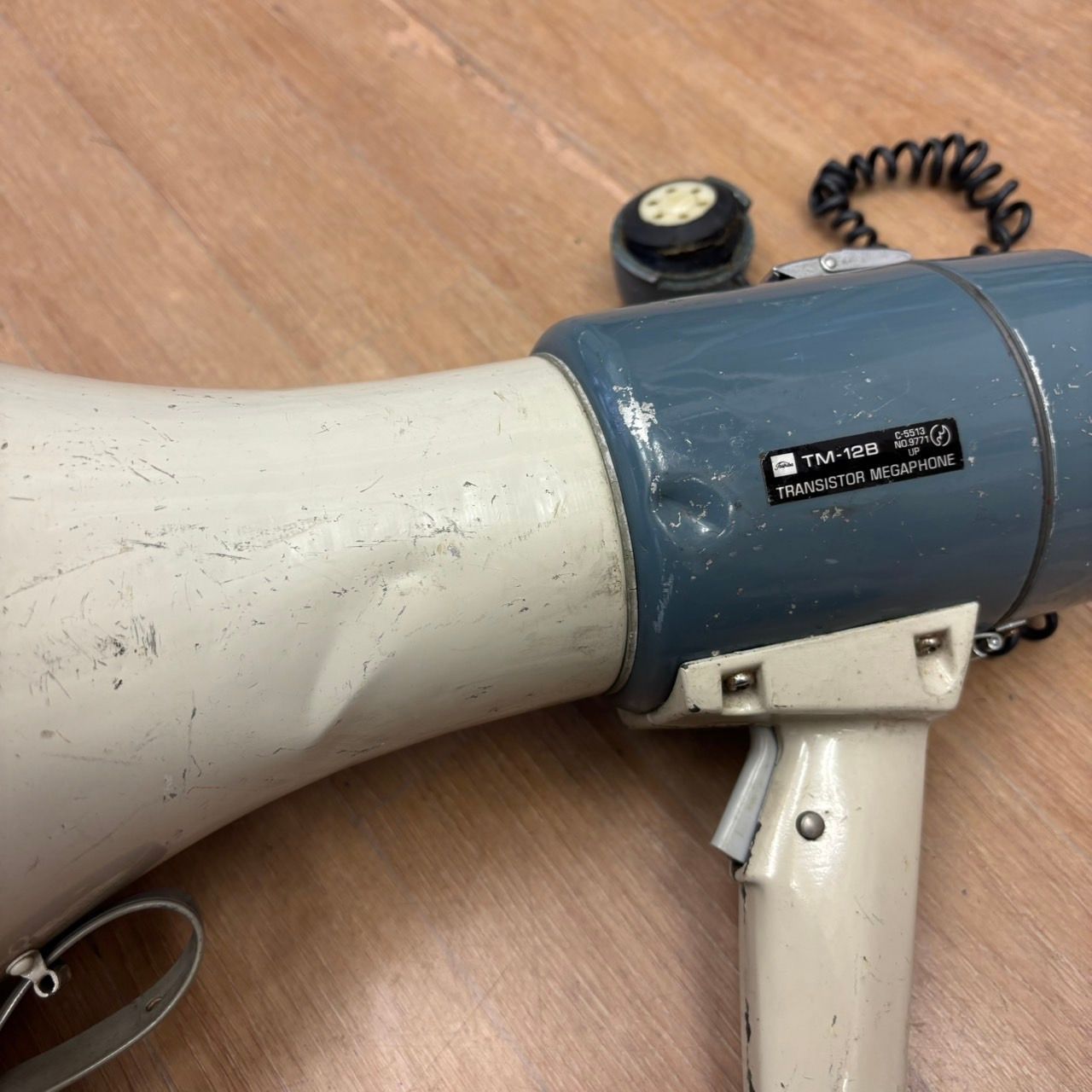 121 ジャンク Toshiba 東芝 23㎝ TM-128 トランジスターメガホン 昭和