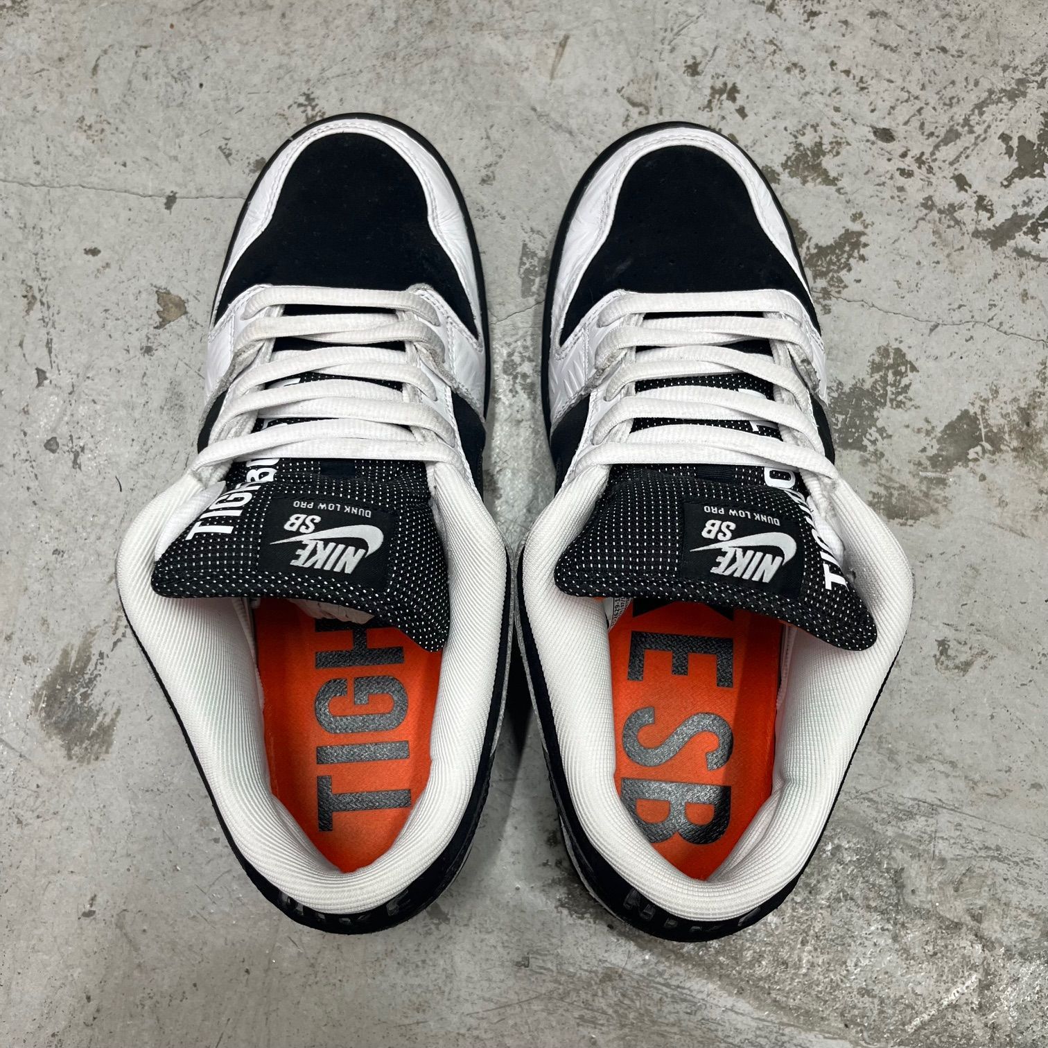 国内正規 TIGHTBOOTH Nike SB Dunk Low Pro QS FD2629-100 コラボ 