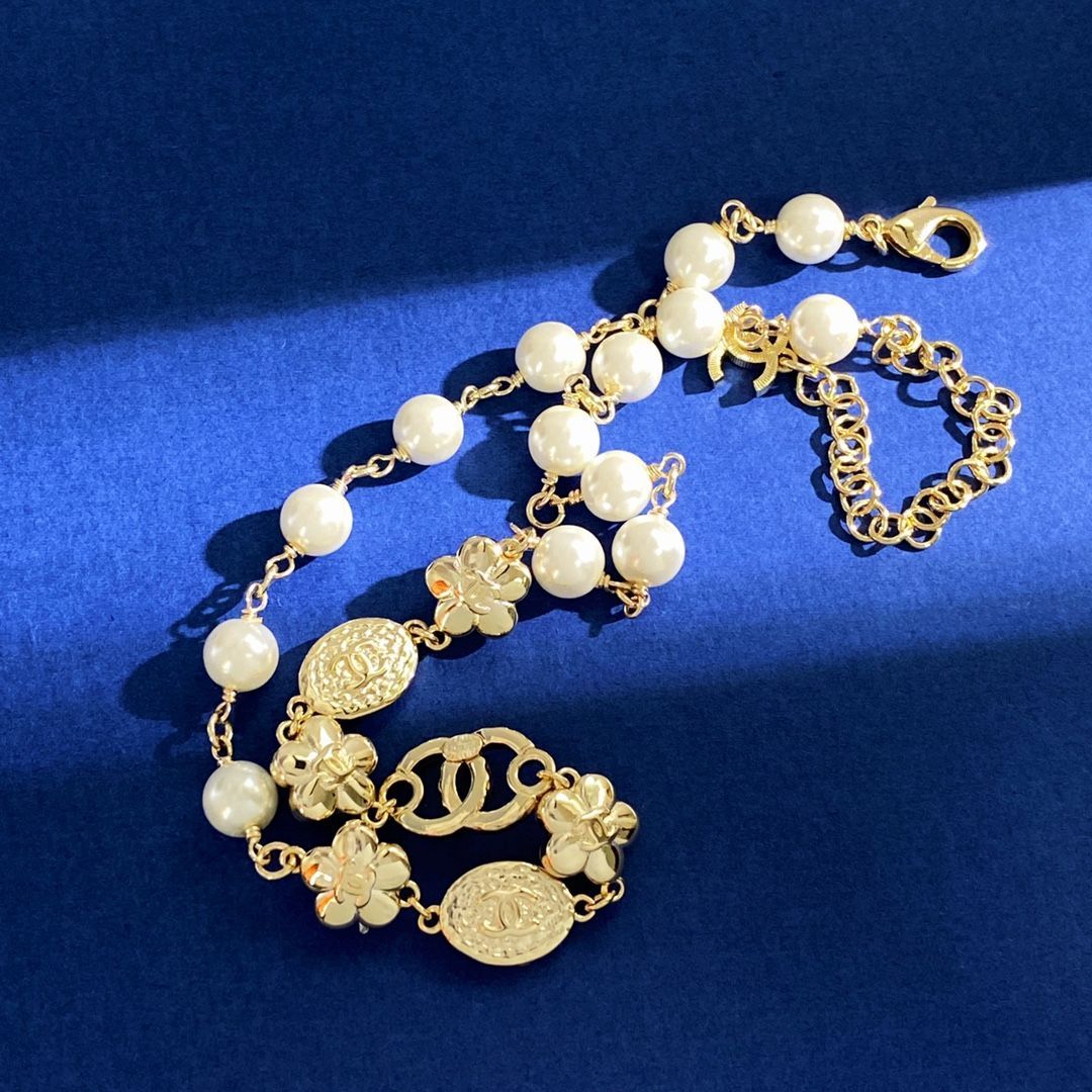 今日特価】CHANEL シャネル 小香風 ファッション ビンテージ 真珠と花 