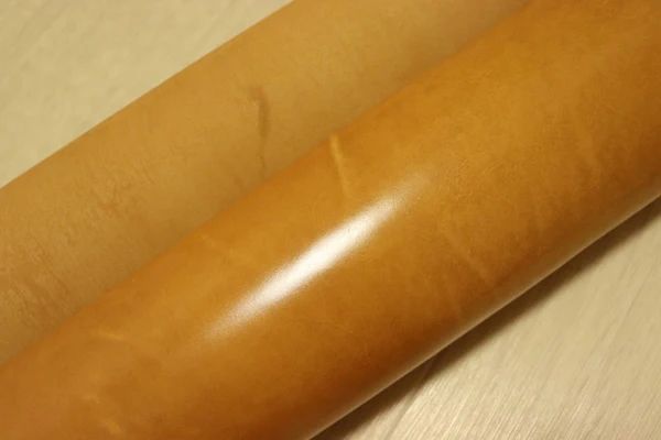 ウイスキー 210ds ヌメ革 牛革 バングラデシュ レザー アニリン仕上げ はぎれ 一枚革 レザークラフト 革 皮 本革 diy 生地 材料