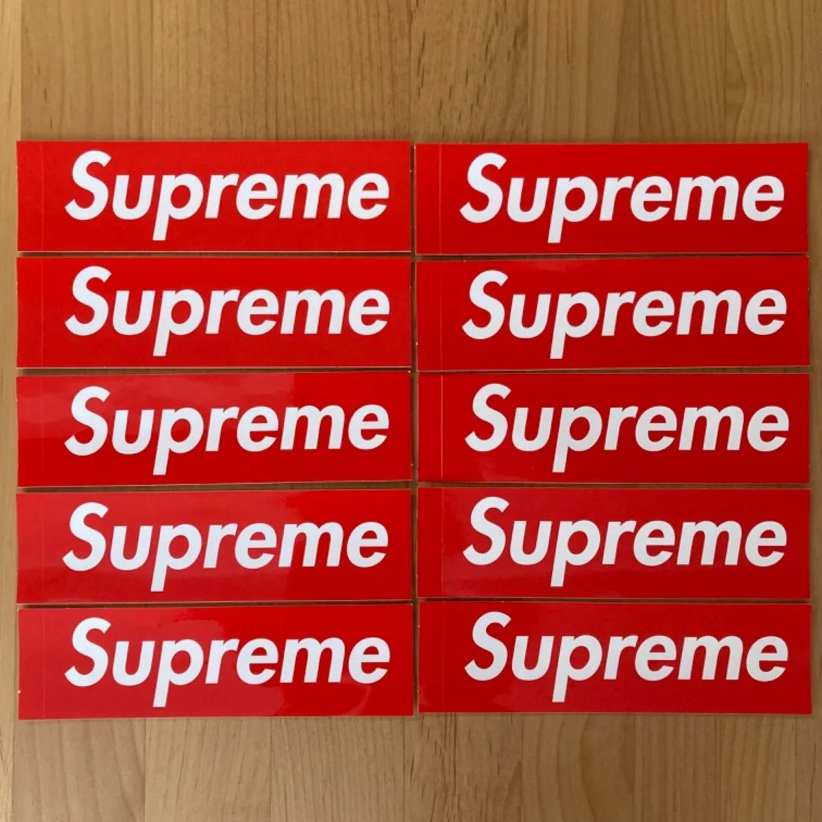 Supremeボックスロゴステッカー ☆10枚セット☆ - メルカリ