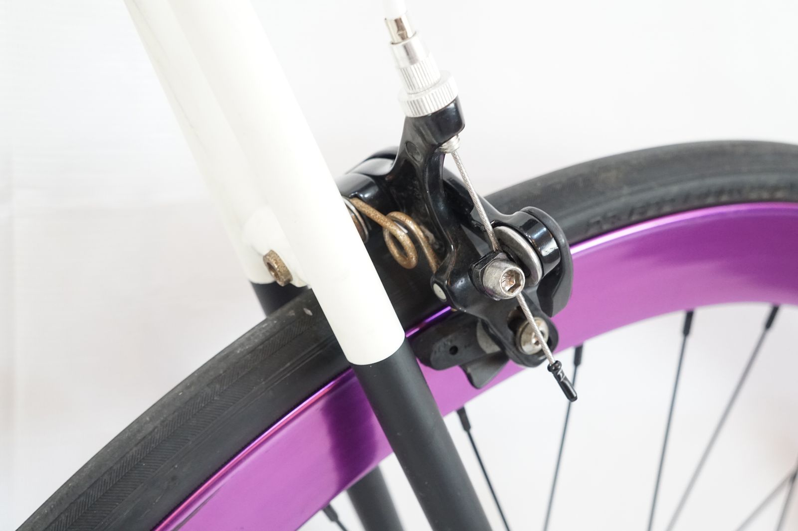 ゴールドウイングツアー GL1800Tour 18- Omni トランク LEDテールライト バー クリアキン | バイクカスタムパーツ専門店  モトパーツ(MOTO PARTS) オートバイのブレーキランプリアテールライト オートバイリアトランクターンシグナル LED ブレーキライトゴールドウィング GL180