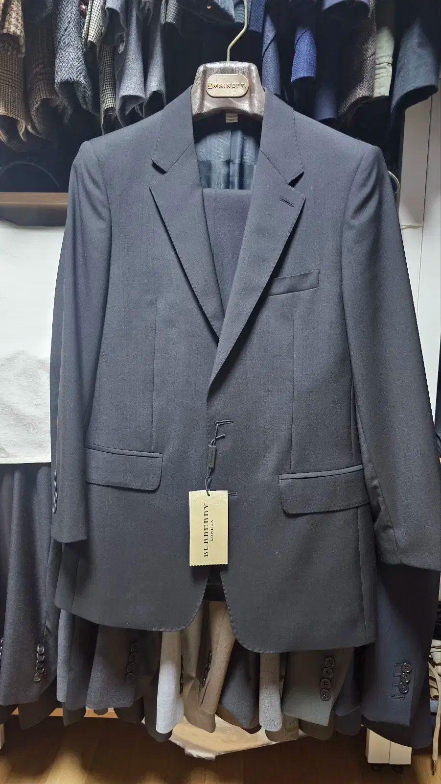 BURBERRY バーバリー ブラックスーツ スリムフィット 95 レギュラーサイズ