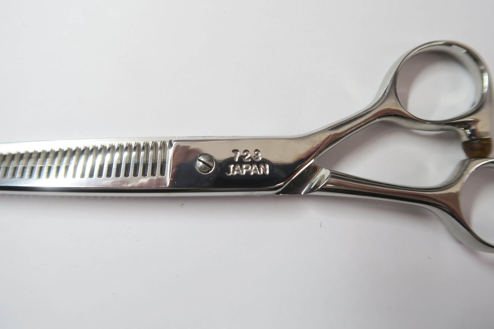 Dランク【光シザー HIKARI ヒカリ】 723 セニング 美容師・理容師 6.0