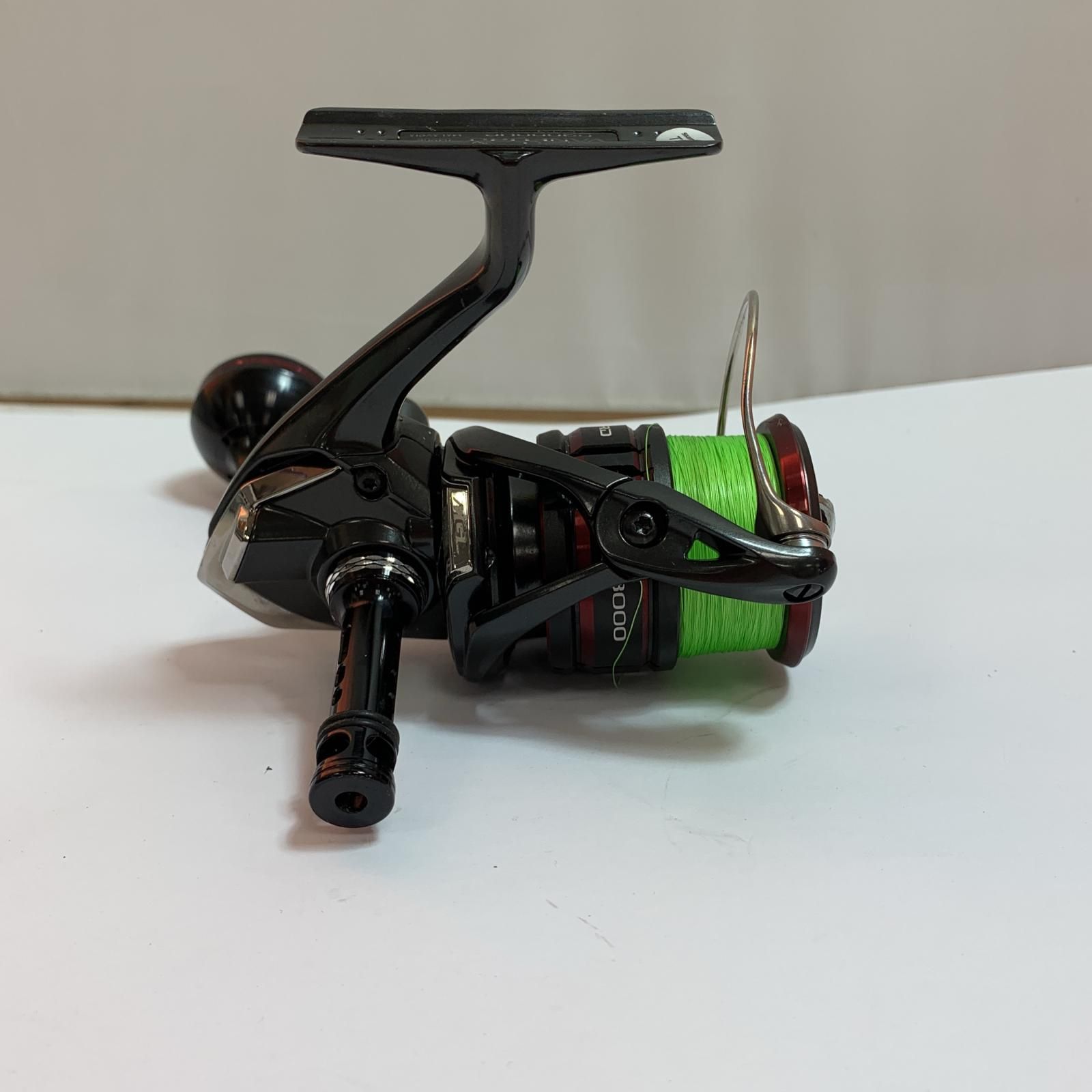 SHIMANO - ★★SHIMANO シマノ  20ヴァンフォード C3000HG  ゴメクサスハンドル/リールスタンド付　純正あり 04208 SHIMANO - SHIMANO シマノ 20ヴァンフォード C3000HG ゴメクサス