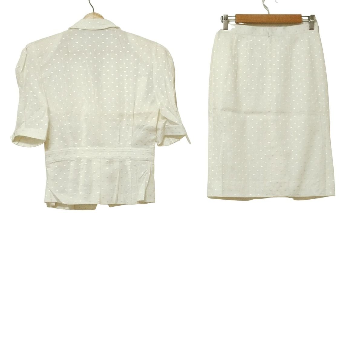 NINARICCI ニナリッチ スカートスーツ レディース - アイボリー ハート 肩パッド