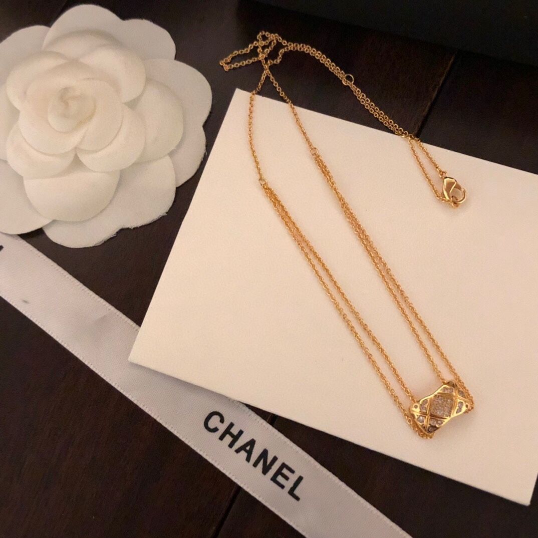 今日特価】CHANEL ココクラッシュ クォーツフルストーン
