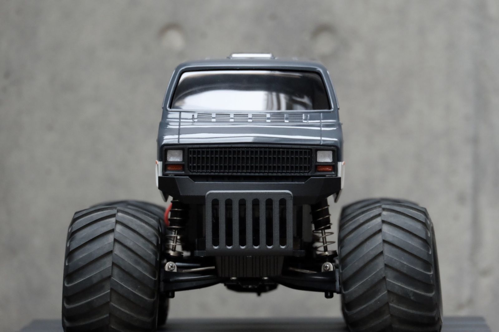 タミヤランチボックス】フロントフェイス&バンパーキット - メルカリ