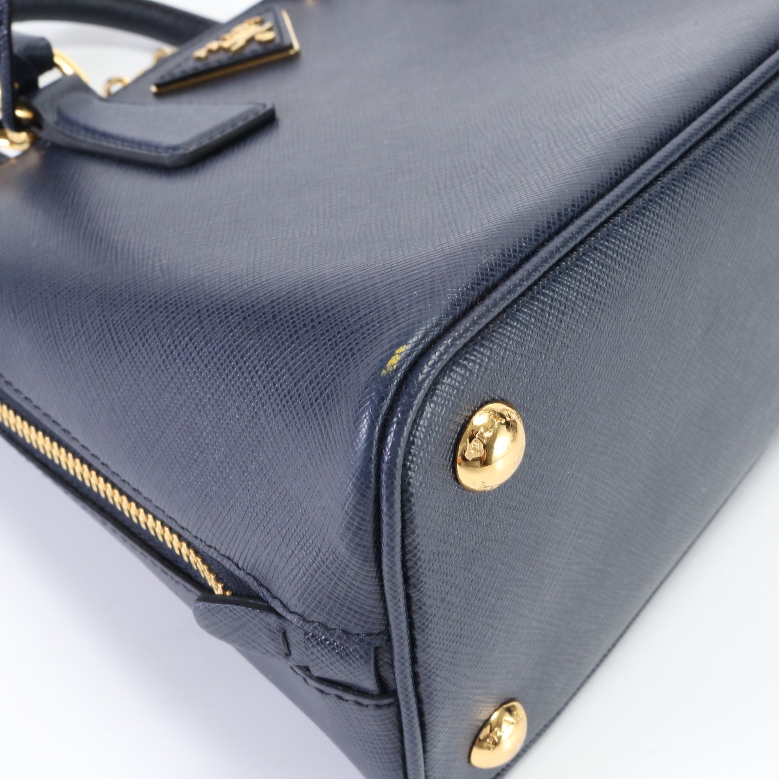 未使用 プラダ サフィアーノ レザー 2WAY ショルダーバッグ 斜め掛け  