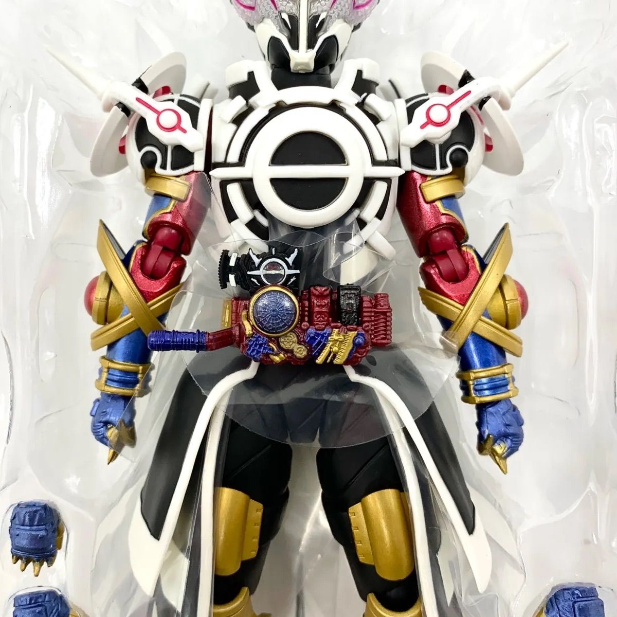BANDAI - 中古美品 S.H.フィギュアーツ 仮面ライダーエボル ブラックホール フェーズ4 Amazon.co.jp: バンダイ(BANDAI) S.H.Figuarts 仮面ライダー