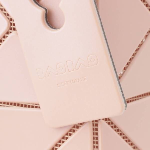 バオバオ イッセイミヤケ】BAO BAO ISSEY MIYAKE LUCENT ONE-TONE