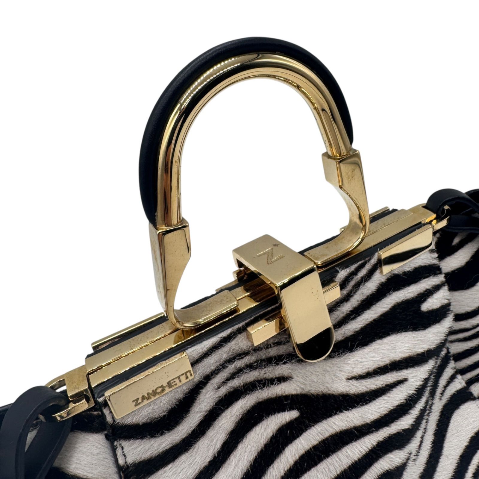 【ZANCHETTI】ゼブラ柄 2WAY ゴールドハンドル ショルダーバック ZANCHETTI】ゼブラ柄 2WAY ゴールドハンドル ショルダーバック