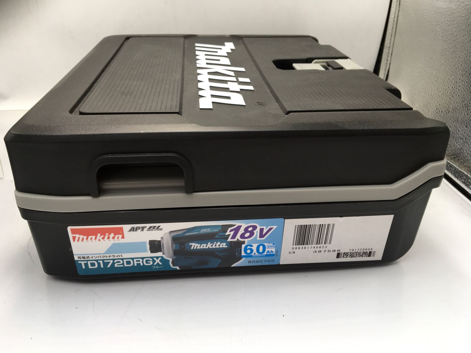 18v充電式インパクトドライバ