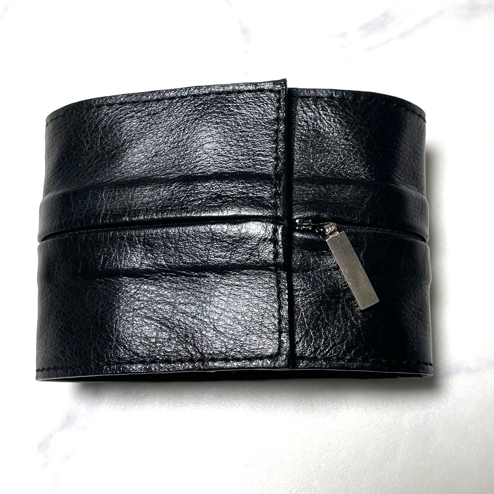 グッチ GUCCI 財布になるリストバンド黒レザーブレスレット - メルカリ