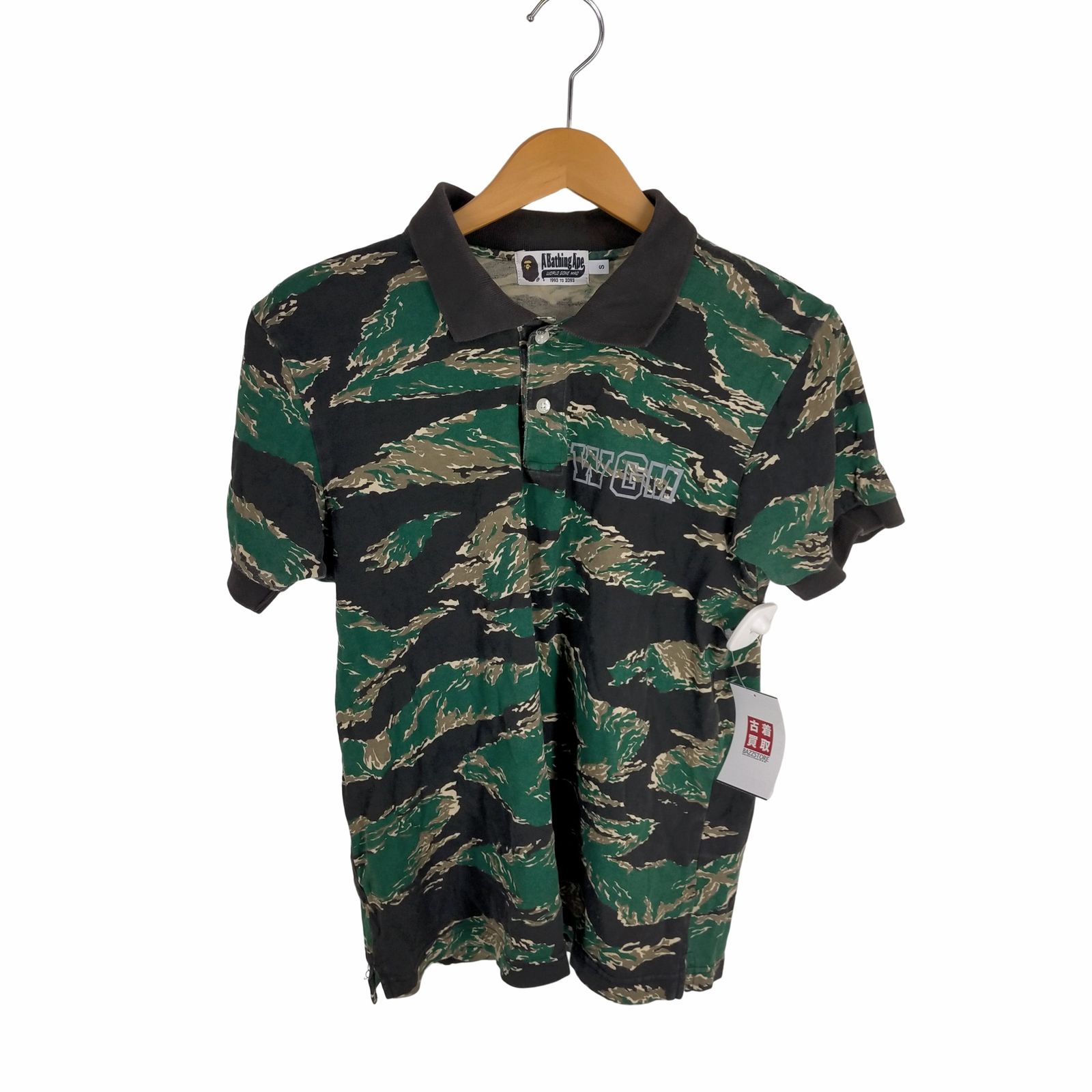 アベイシングエイプ BAPE by A BATHING APE バックプリントシャーク